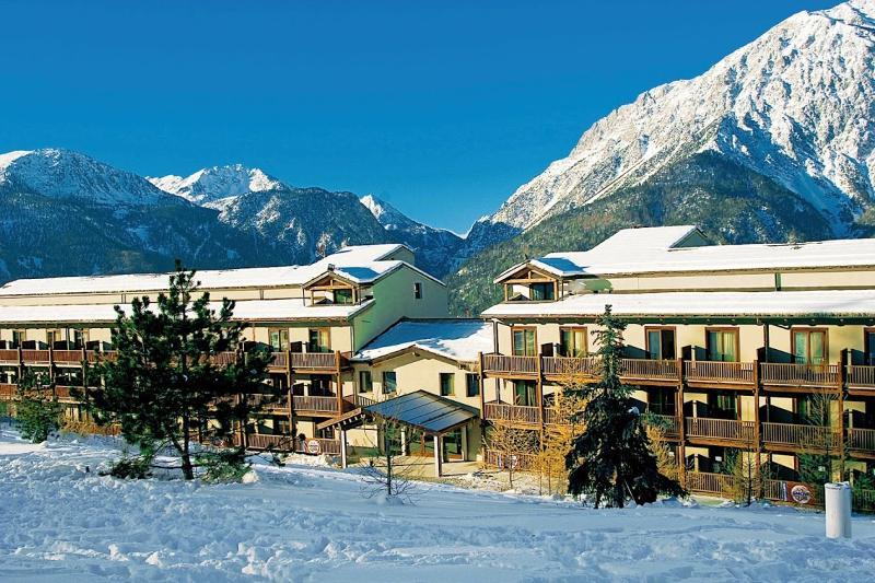 Hotel Sansicario Majestic Cesana Torinese Exterior photo